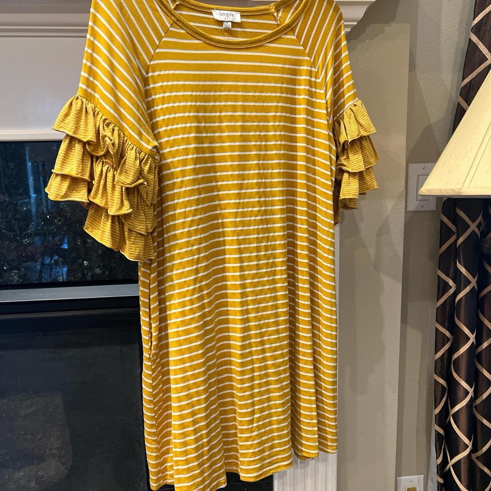 Umgee Mustard and White Striped Dress Sz Small